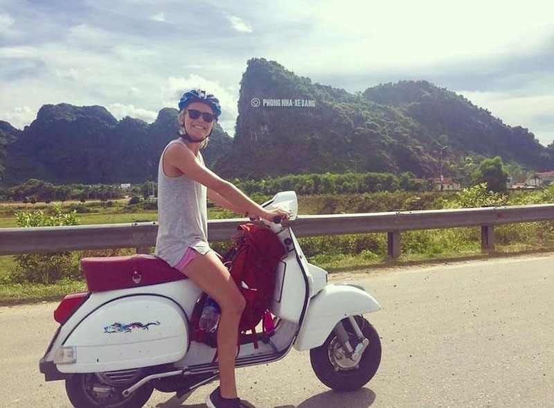 get around Quang Binh by motorbike 
